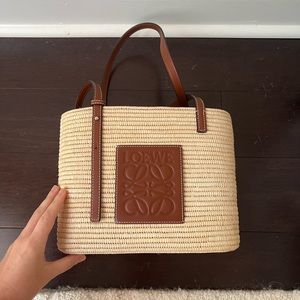 NWOT Loewe + Paula’s Ibiza straw basket tote with dust bag